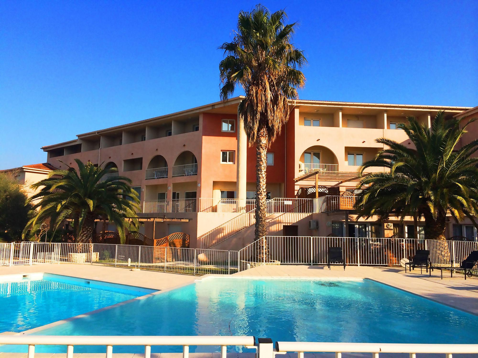 Adonis Saint Florent Aparthotel Bagian luar foto