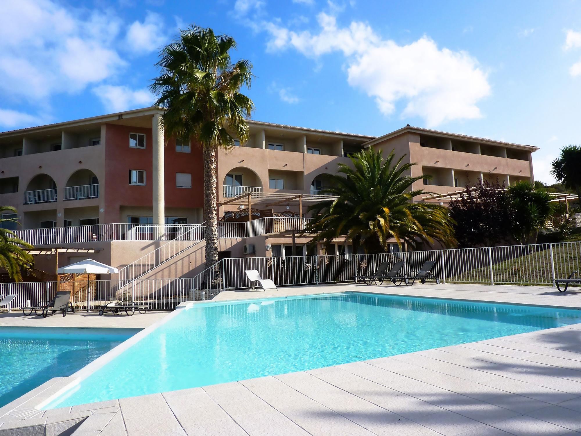 Adonis Saint Florent Aparthotel Bagian luar foto