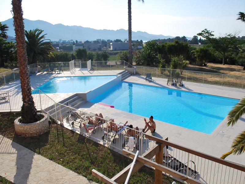 Adonis Saint Florent Bagian luar foto