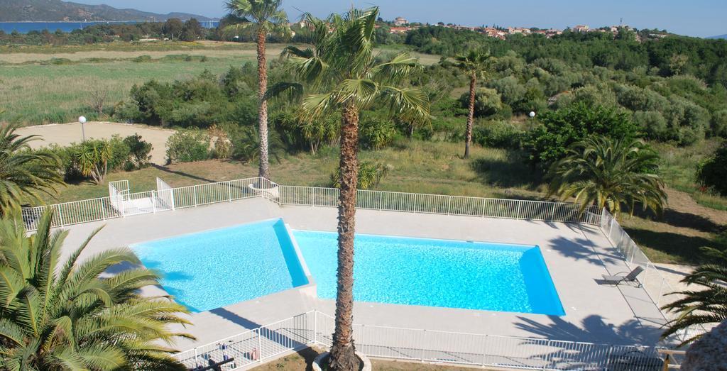 Adonis Saint Florent Aparthotel Bagian luar foto